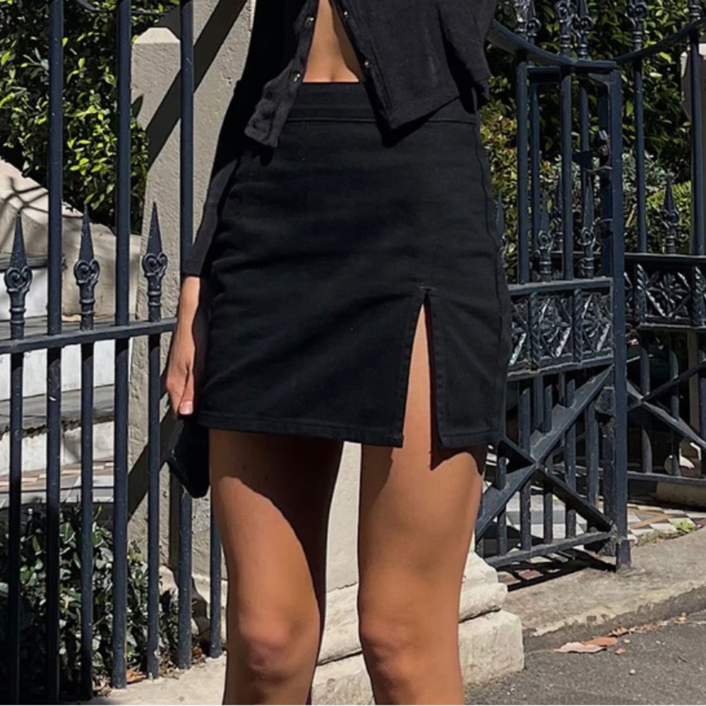 Black mini skirt